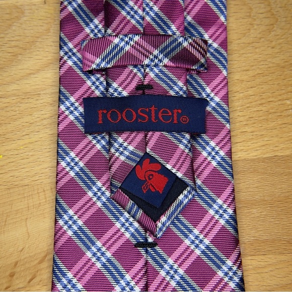 ROOSTER Men’s 100% Silk Tie in Raspberry Royal - Picture 2 of 5